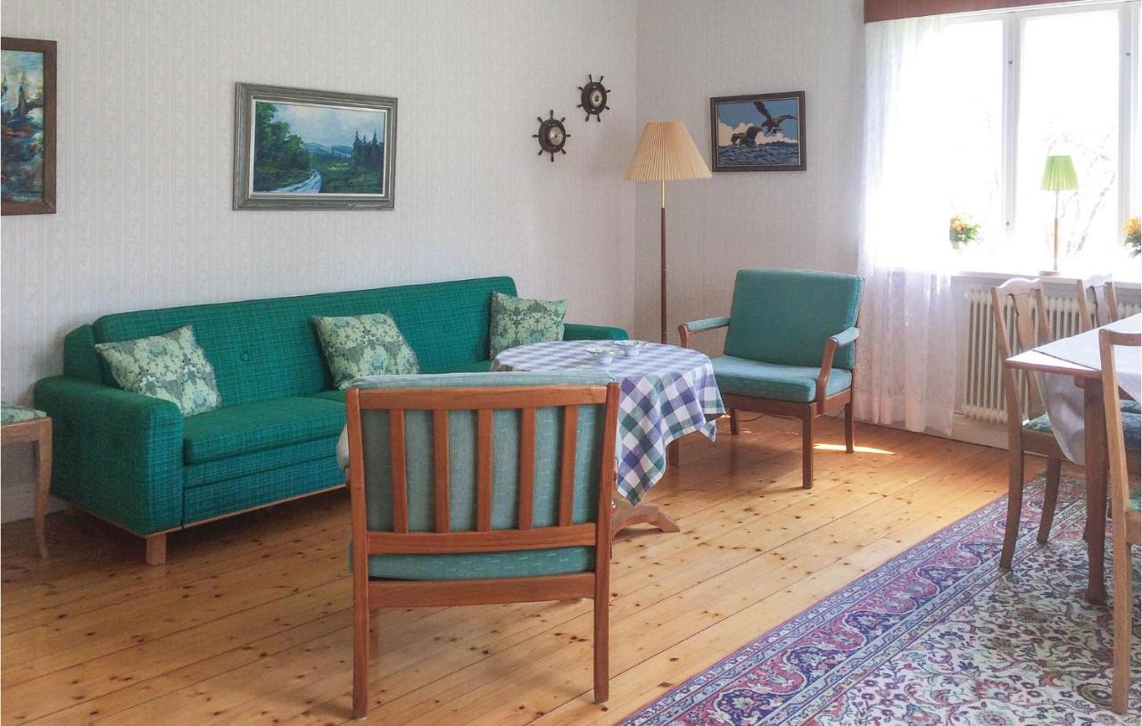 1 Bedroom Beautiful Home In Lidkoeping Sjovik  Exterior photo